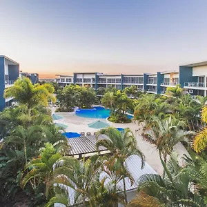 https://azzura-greens-resort.queenslandhotels.net